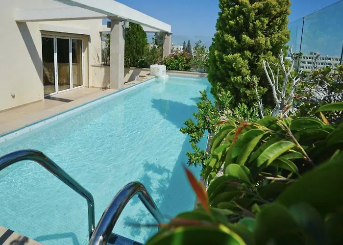 Huge Penthouse With Private Pool